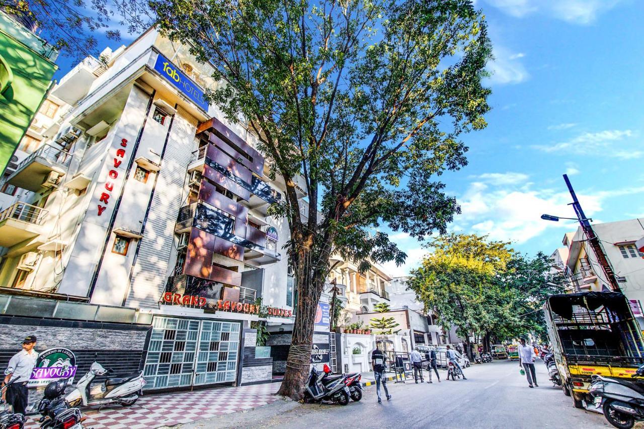 Fabhotel Grand Savoury Suites Frazer Town Bangalore Exterior photo