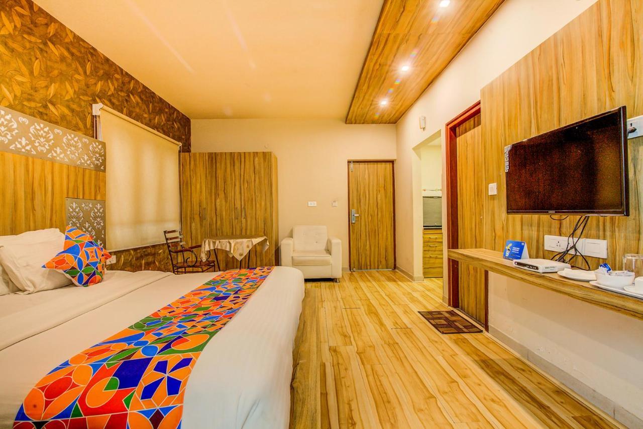 Fabhotel Grand Savoury Suites Frazer Town Bangalore Exterior photo