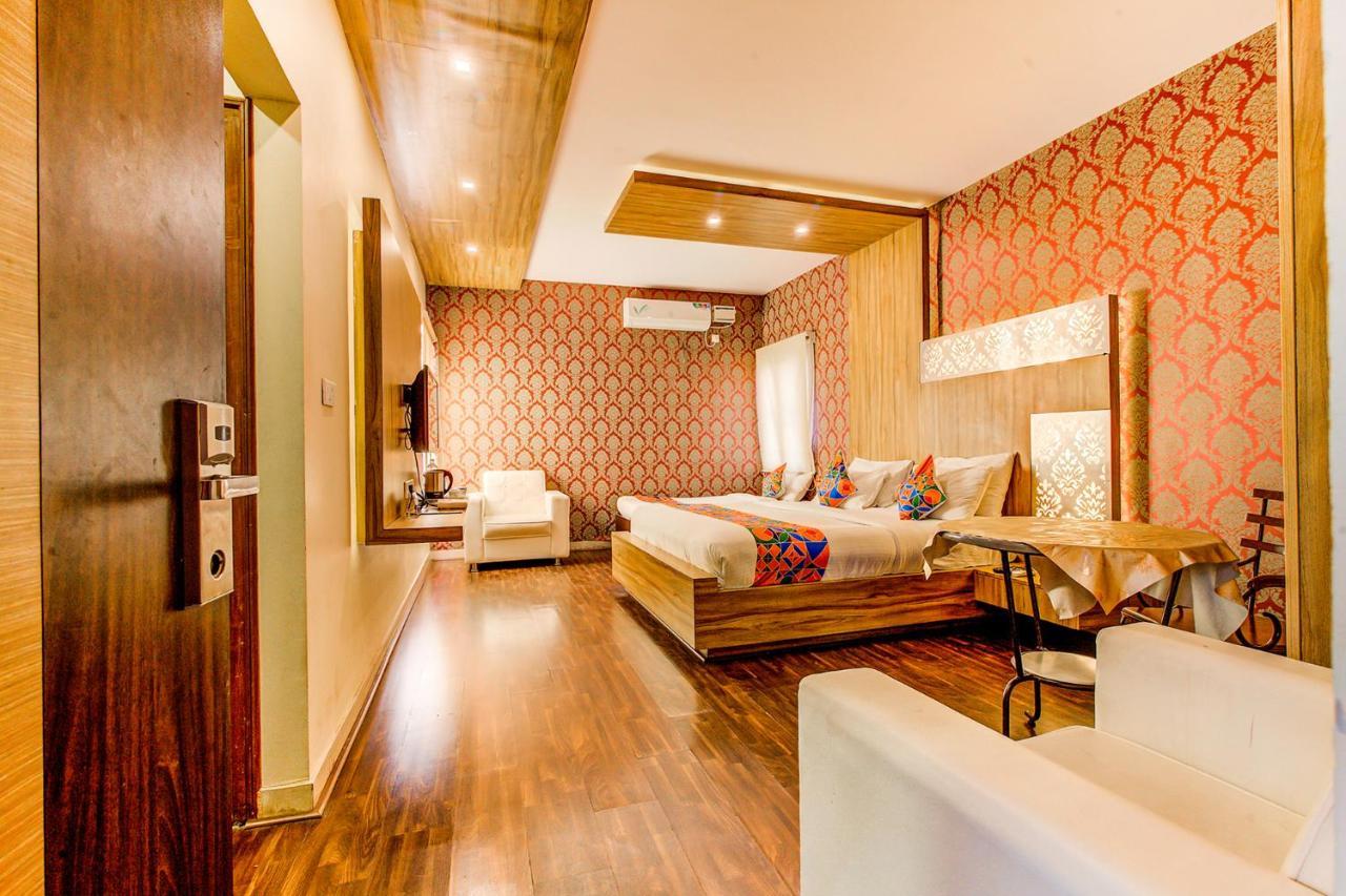 Fabhotel Grand Savoury Suites Frazer Town Bangalore Exterior photo